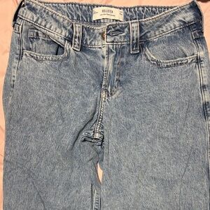 Hollister Lowrise Baggy Jeans - Size 27 short